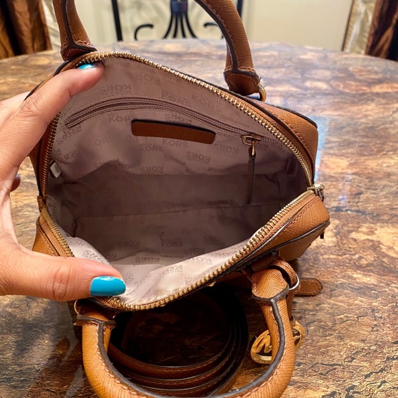 Mk small purse - Picture 2 of 2